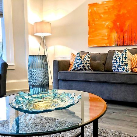 Byevo Almar Villa - Close To City And Airport - Perfect For Contractors Or Large Groups Glasgow Zewnętrze zdjęcie