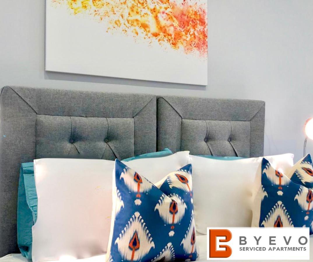 Byevo Almar Villa - Close To City And Airport - Perfect For Contractors Or Large Groups Glasgow Zewnętrze zdjęcie