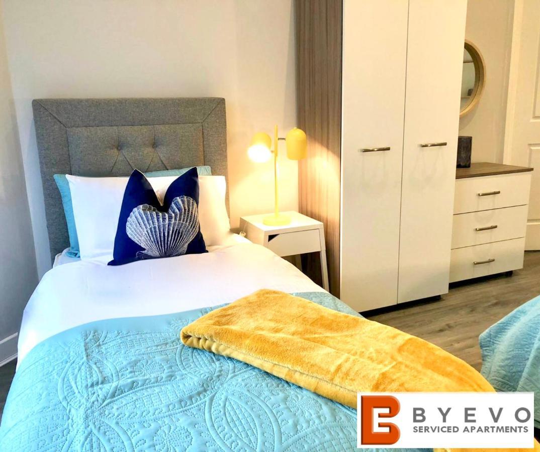 Byevo Almar Villa - Close To City And Airport - Perfect For Contractors Or Large Groups Glasgow Zewnętrze zdjęcie