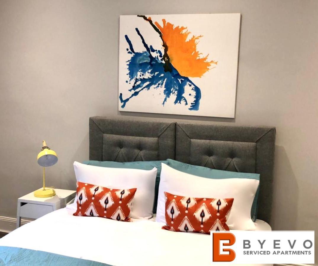 Byevo Almar Villa - Close To City And Airport - Perfect For Contractors Or Large Groups Glasgow Zewnętrze zdjęcie