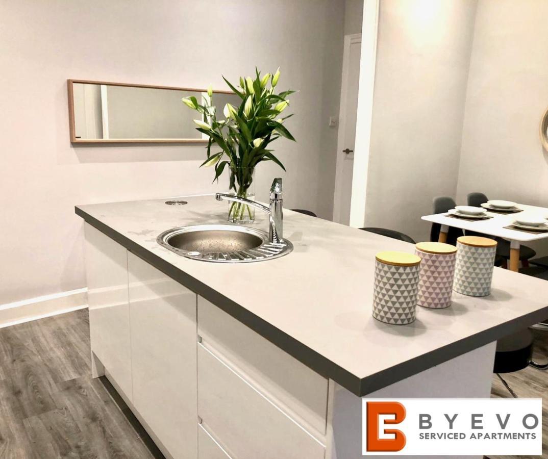 Byevo Almar Villa - Close To City And Airport - Perfect For Contractors Or Large Groups Glasgow Zewnętrze zdjęcie